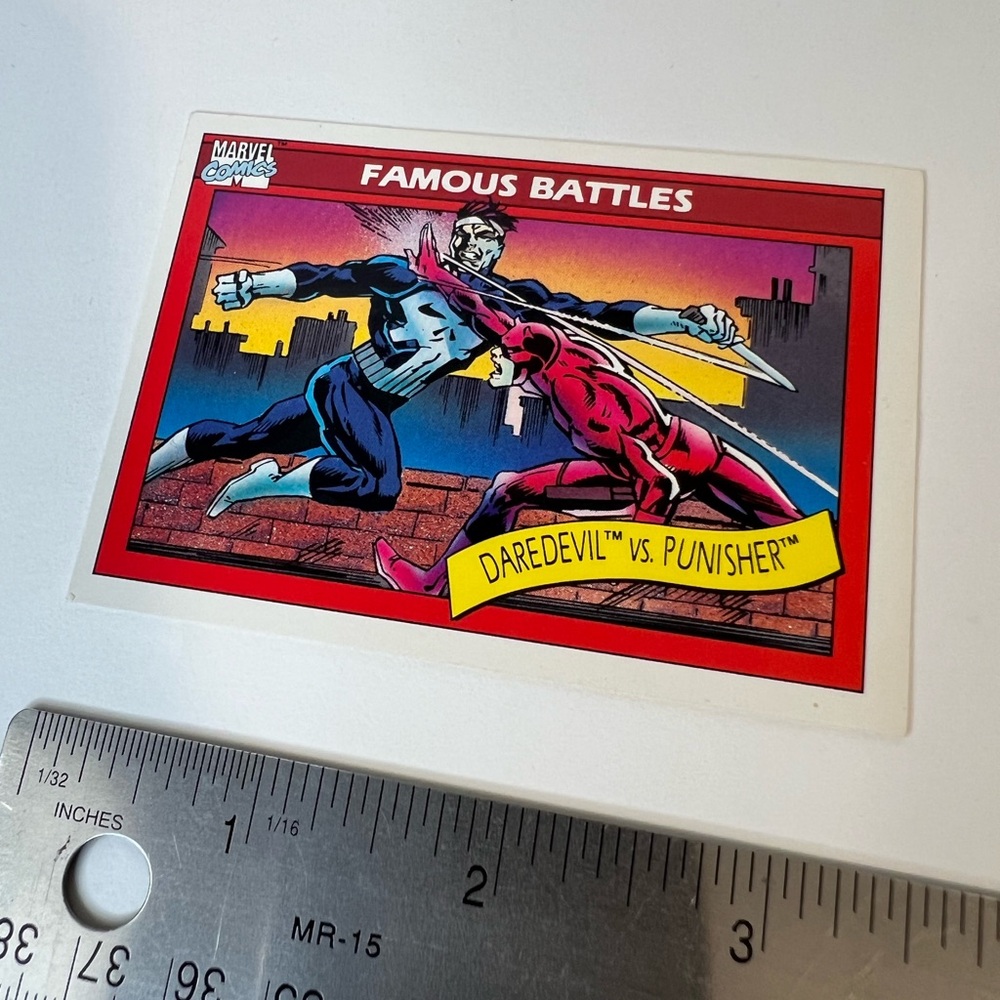 1990 Impel Marvel Universe #110 Daredevil vs. Punisher